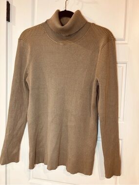 DKNY Olive Ribbed Knit Turtleneck Sweater Versatile Cozy Stylish Long Sleeve